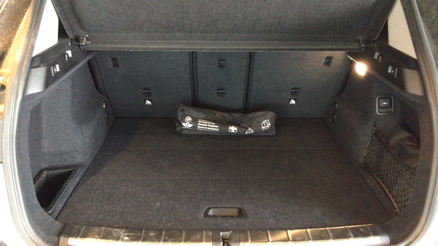 BMW X1 sDrive18d color Gris. Año 2019. 110KW(150CV). Diésel. En concesionario BYmyCAR Madrid - Alcalá de Madrid
