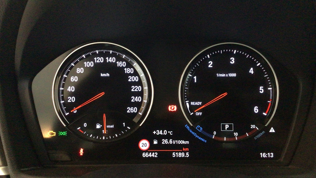 BMW X1 sDrive18d color Gris. Año 2019. 110KW(150CV). Diésel. En concesionario BYmyCAR Madrid - Alcalá de Madrid