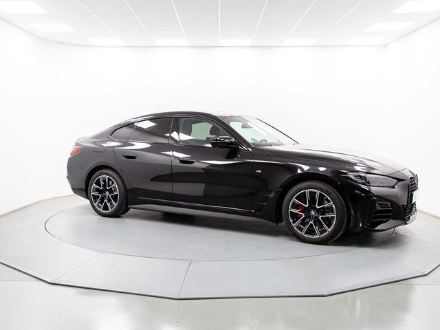 BMW Serie 4 420d Gran Coupe color Negro. Año 2024. 140KW(190CV). Diésel. En concesionario Móvil Begar Alicante de Alicante