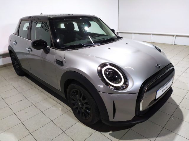 fotoG 10 del MINI MINI 5 Puertas Cooper 100 kW (136 CV) 136cv Gasolina del 2024 en Alicante