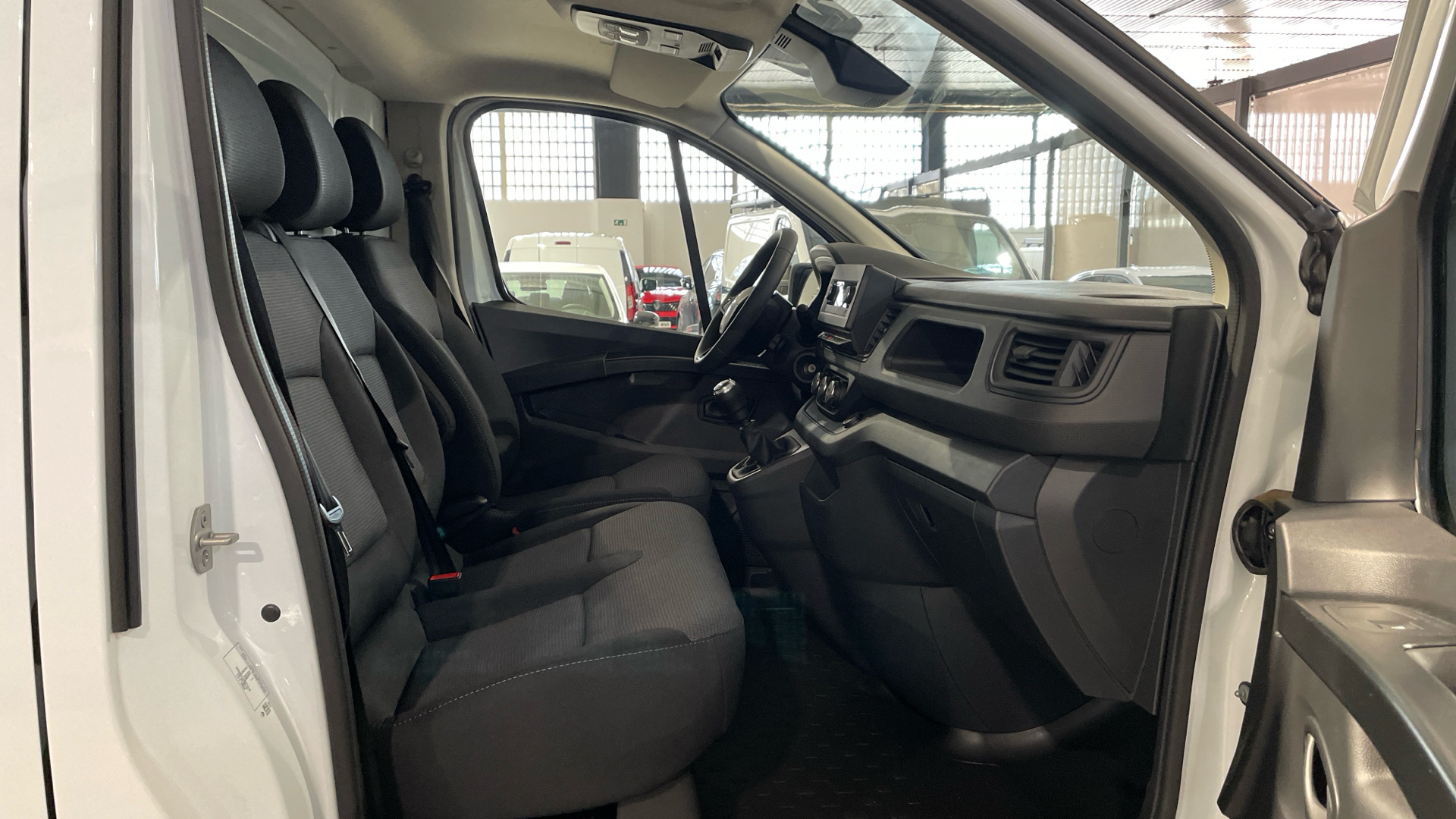 Renault Trafic Furgon dCi 130 - 13