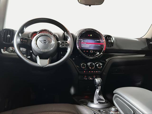 fotoG 6 del MINI MINI Countryman Cooper 100 kW (136 CV) 136cv Gasolina del 2022 en Sevilla