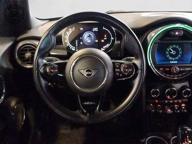 fotoG 16 del MINI MINI 5 Puertas Cooper 100 kW (136 CV) 136cv Gasolina del 2020 en Las Palmas