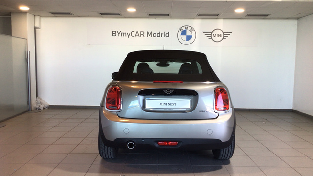 fotoG 4 del MINI MINI Cabrio Cooper 100 kW (136 CV) 136cv Gasolina del 2019 en Madrid