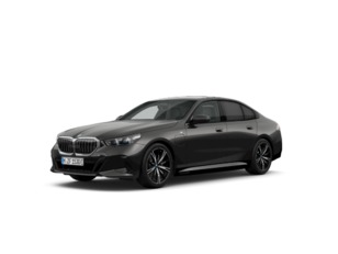 Fotos de BMW Serie 5 530e color Gris. Año 2024. 220KW(299CV). Híbrido Electro/Gasolina. En concesionario Motri Motor Jaén de Jaén