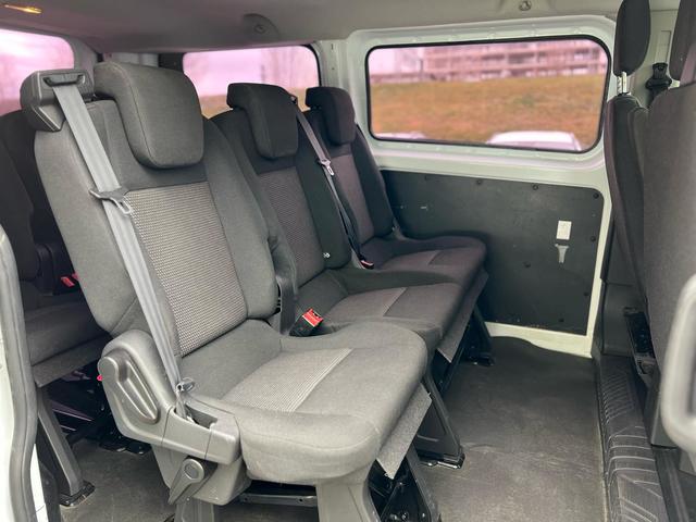Ford Transit Custom Kombi 2.2 TDCI 300 L1 Ambiente 74 kW (100 CV)
