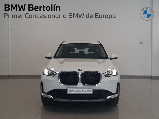 BMW X1 xDrive25e color Blanco. Año 2024. 180KW(245CV). Híbrido Electro/Gasolina. En concesionario Automoviles Bertolin, S.L. de Valencia