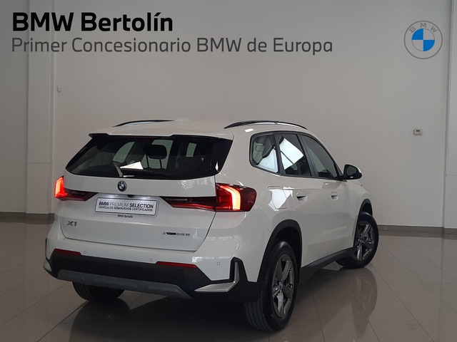 BMW X1 xDrive25e color Blanco. Año 2024. 180KW(245CV). Híbrido Electro/Gasolina. En concesionario Automoviles Bertolin, S.L. de Valencia