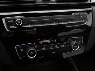 BMW X1 sDrive18i color Blanco. Año 2022. 103KW(140CV). Gasolina. En concesionario Augusta Aragon S.A. de Zaragoza