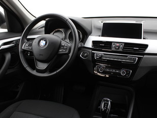 BMW X1 sDrive18i color Blanco. Año 2022. 103KW(140CV). Gasolina. En concesionario Augusta Aragon S.A. de Zaragoza