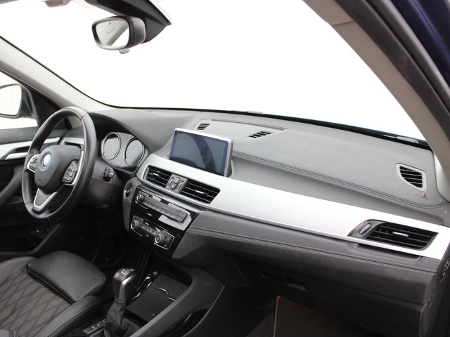 BMW X1 xDrive25e color Azul. Año 2022. 162KW(220CV). Híbrido Electro/Gasolina. En concesionario Augusta Aragon S.A. de Zaragoza