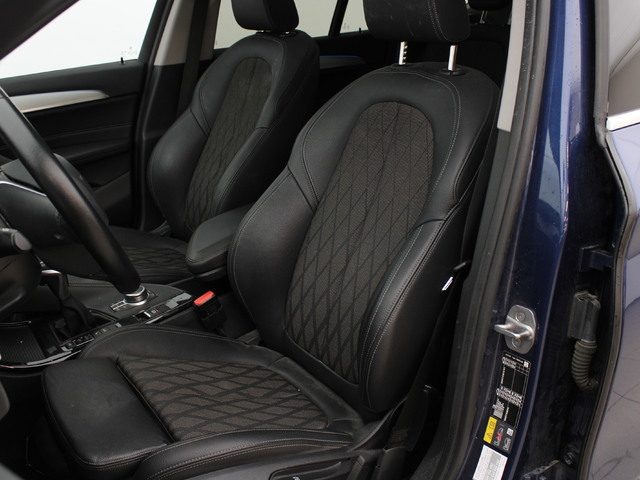 BMW X1 xDrive25e color Azul. Año 2022. 162KW(220CV). Híbrido Electro/Gasolina. En concesionario Augusta Aragon S.A. de Zaragoza