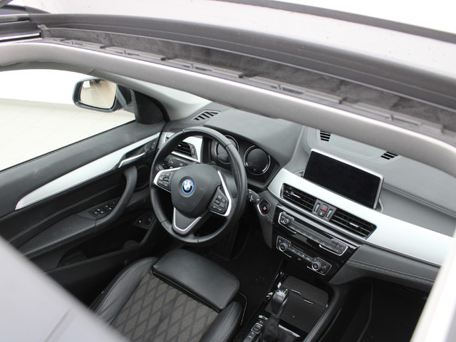BMW X1 xDrive25e color Azul. Año 2022. 162KW(220CV). Híbrido Electro/Gasolina. En concesionario Augusta Aragon S.A. de Zaragoza