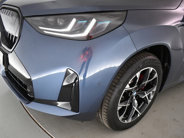 BMW X3 xDrive20d color Azul. Año 2025. 145KW(197CV). Diésel. En concesionario BYmyCAR Madrid - Alcalá de Madrid