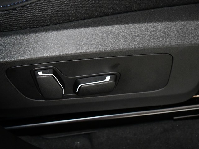 BMW X3 xDrive20d color Azul. Año 2025. 145KW(197CV). Diésel. En concesionario BYmyCAR Madrid - Alcalá de Madrid