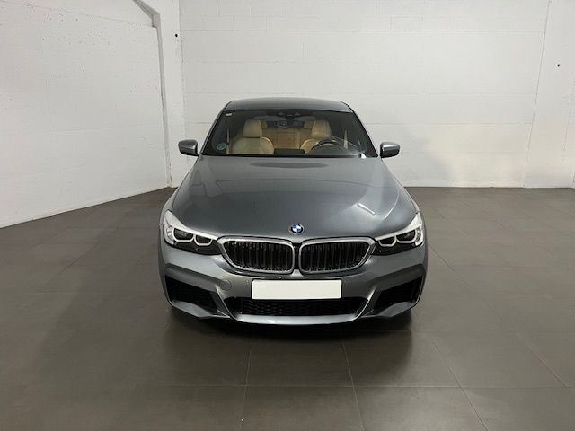 BMW Serie 6 630d Gran Turismo color Azul. Año 2018. 195KW(265CV). Diésel. En concesionario Amiocar S.A. de Coruña