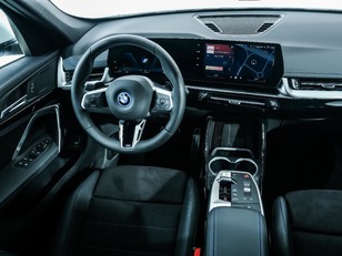 BMW X1 xDrive30e color Blanco. Año 2025. 240KW(326CV). Híbrido Electro/Gasolina. En concesionario Oliva Motor Tarragona de Tarragona