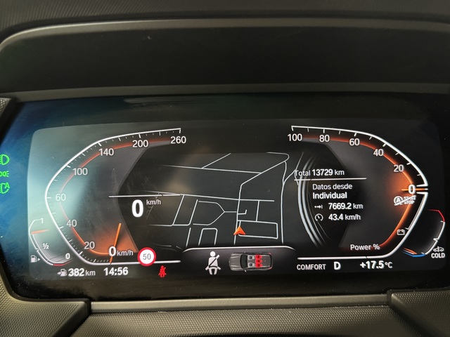 BMW Serie 1 118i color Negro. Año 2024. 103KW(140CV). Gasolina. En concesionario Motor Munich Cadi - Manresa - VO de Barcelona