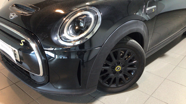 fotoG 5 del MINI MINI 3 Puertas Cooper SE 135 kW (184 CV) 184cv Eléctrico del 2022 en Madrid