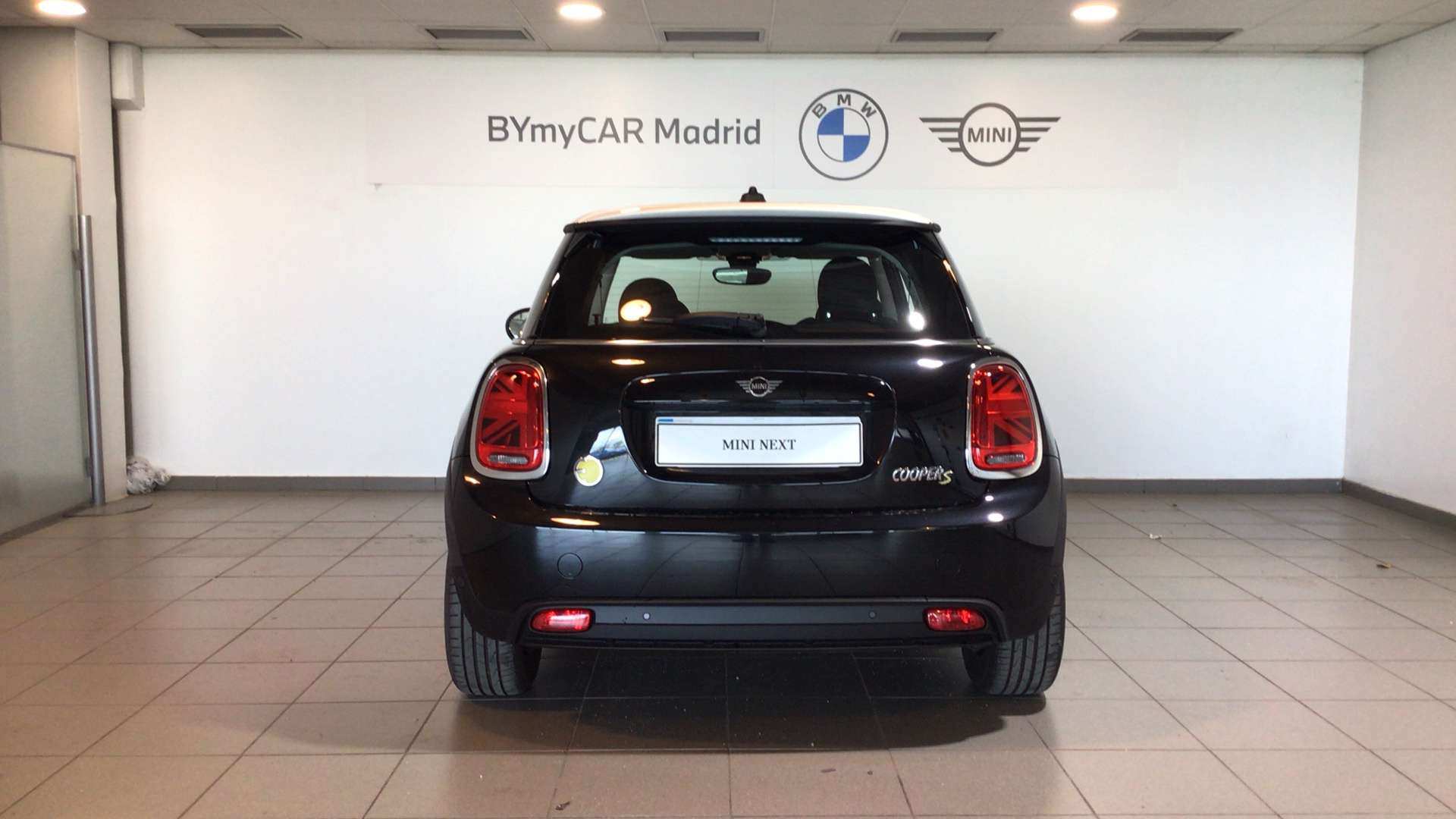fotoG 4 del MINI MINI 3 Puertas Cooper SE 135 kW (184 CV) 184cv Eléctrico del 2022 en Madrid