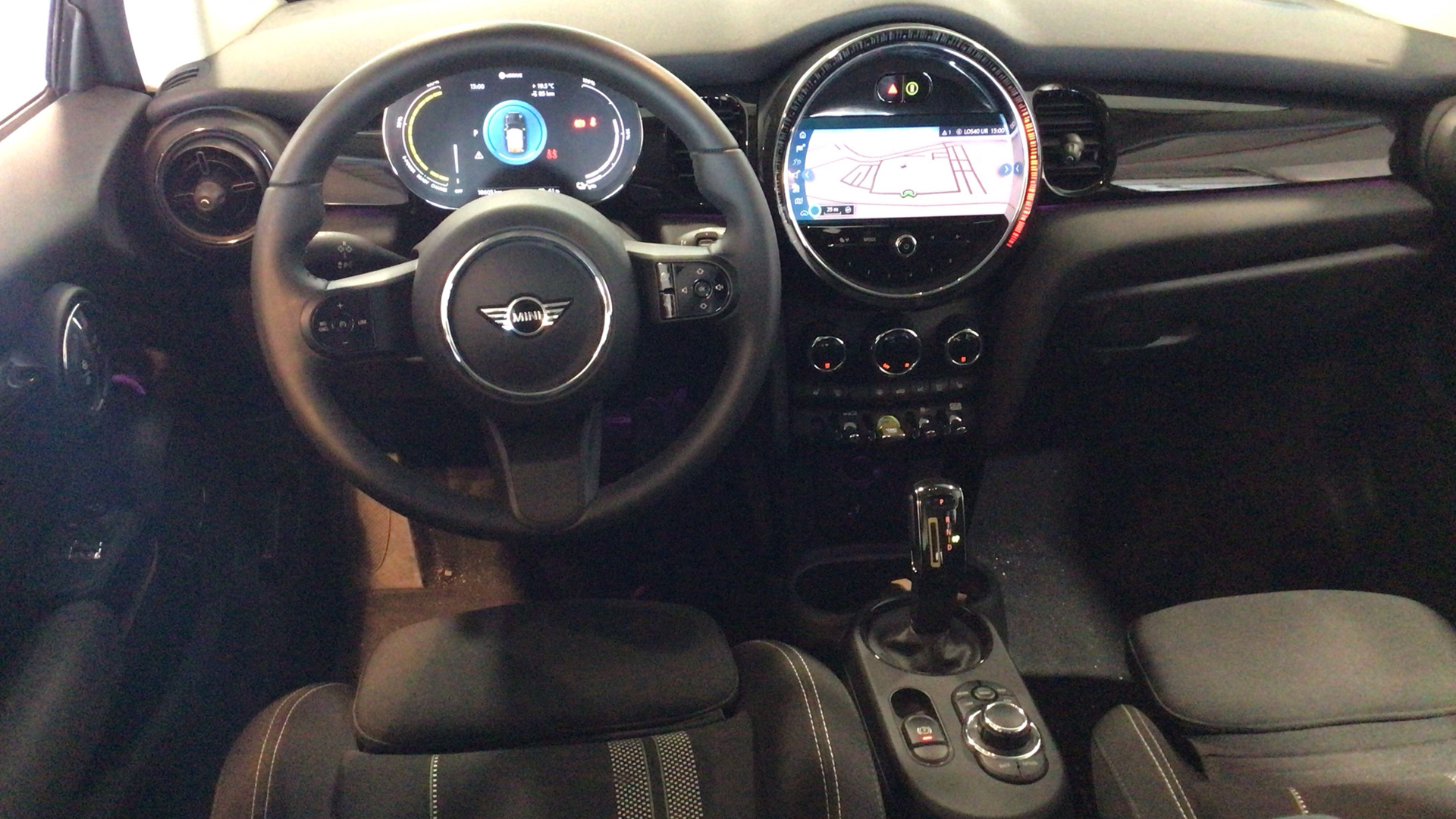 fotoG 6 del MINI MINI 3 Puertas Cooper SE 135 kW (184 CV) 184cv Eléctrico del 2022 en Madrid
