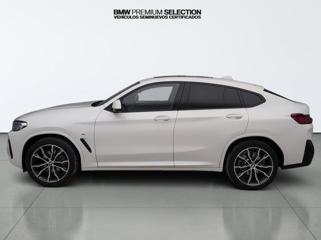 BMW X4 xDrive20d color Blanco. Año 2024. 140KW(190CV). Diésel. En concesionario Automotor Premium Viso - Málaga de Málaga