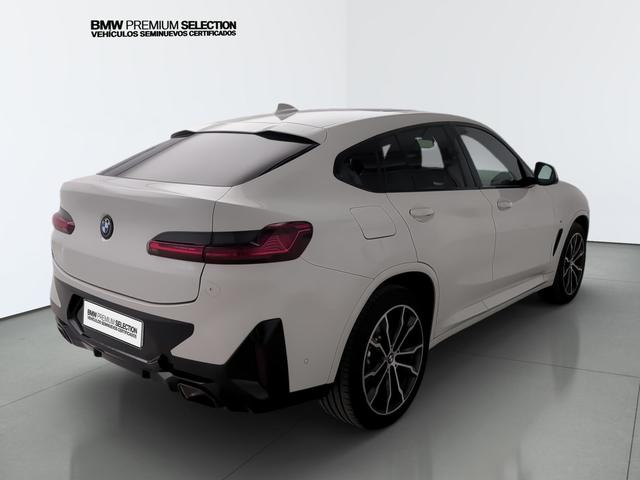 BMW X4 xDrive20d color Blanco. Año 2024. 140KW(190CV). Diésel. En concesionario Automotor Premium Viso - Málaga de Málaga