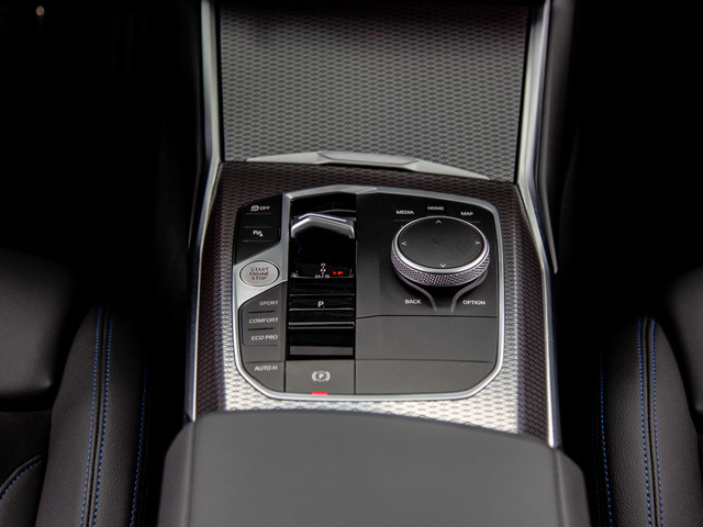 BMW Serie 3 318d Touring color Gris. Año 2024. 110KW(150CV). Diésel. En concesionario Movil Begar Petrer de Alicante
