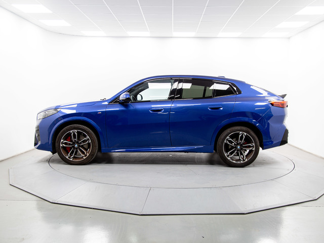 BMW X2 xDrive20d color Azul. Año 2024. 120KW(163CV). Diésel. En concesionario Móvil Begar Alicante de Alicante
