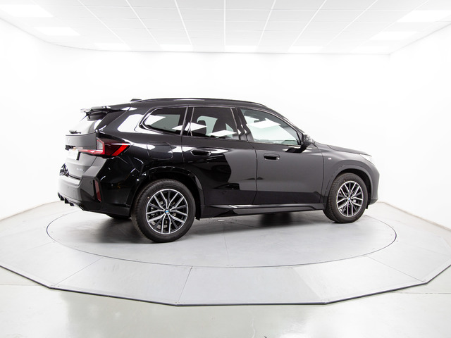 BMW X1 sDrive20d color Negro. Año 2025. 120KW(163CV). Diésel. En concesionario Móvil Begar Alicante de Alicante