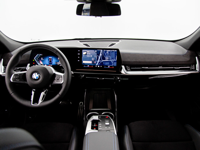 BMW X2 xDrive20d color Azul. Año 2025. 120KW(163CV). Diésel. En concesionario Móvil Begar Alicante de Alicante