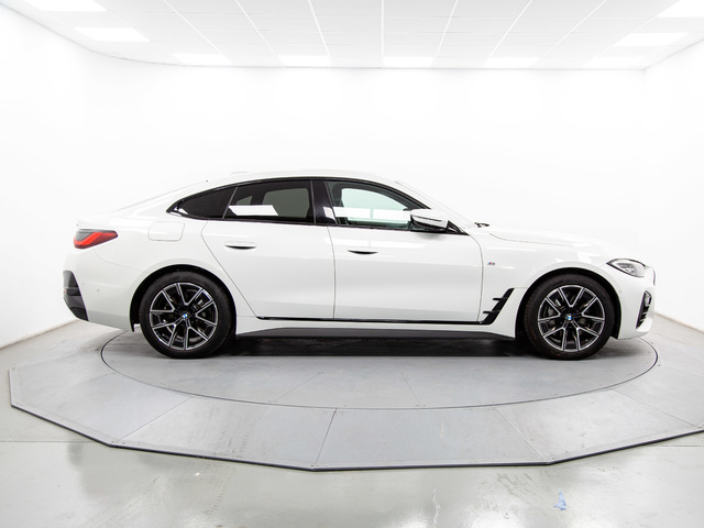 BMW Serie 4 430d Gran Coupe color Blanco. Año 2024. 210KW(286CV). Diésel. En concesionario Móvil Begar Alicante de Alicante