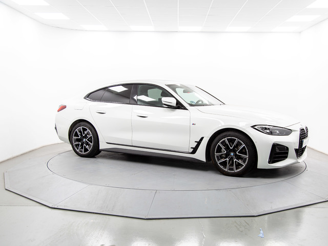 BMW Serie 4 430d Gran Coupe color Blanco. Año 2024. 210KW(286CV). Diésel. En concesionario Móvil Begar Alicante de Alicante