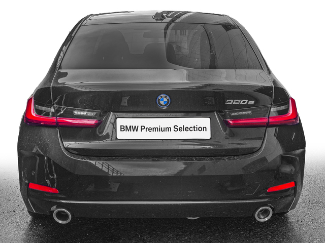 BMW Serie 3 320e color Negro. Año 2025. 150KW(204CV). Híbrido Electro/Gasolina. En concesionario Caetano Cuzco, Alcalá de Madrid