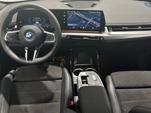 BMW iX1 xDrive30 color Blanco. Año 2025. 230KW(313CV). Eléctrico. En concesionario Auto Premier, S.A. - MADRID de Madrid