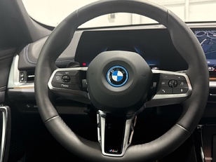 BMW iX1 xDrive30 color Blanco. Año 2025. 230KW(313CV). Eléctrico. En concesionario Auto Premier, S.A. - MADRID de Madrid