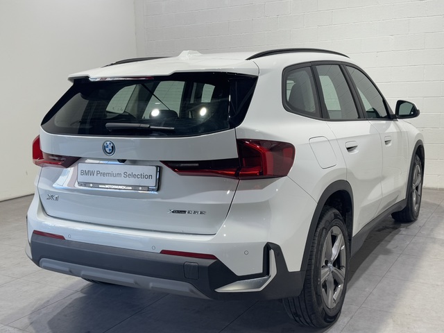 BMW X1 xDrive25e color Blanco. Año 2024. 180KW(245CV). Híbrido Electro/Gasolina. En concesionario MOTOR MUNICH S.A.U  - Terrassa de Barcelona