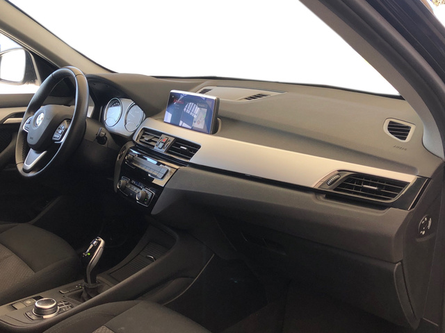 BMW X1 sDrive18d color Negro. Año 2020. 110KW(150CV). Diésel. En concesionario Vehinter Getafe de Madrid
