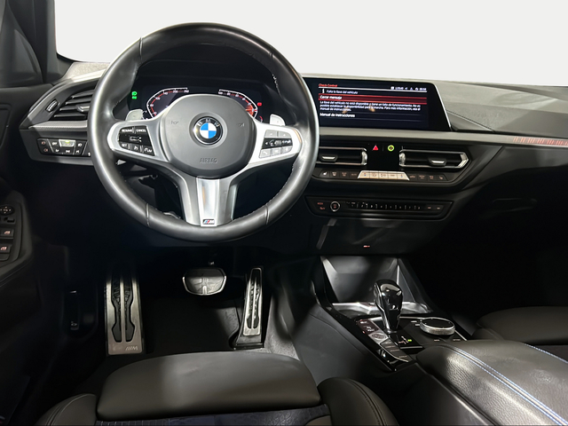 BMW Serie 1 118d color Negro. Año 2024. 110KW(150CV). Diésel. En concesionario San Pablo Motor | Su Eminencia de Sevilla