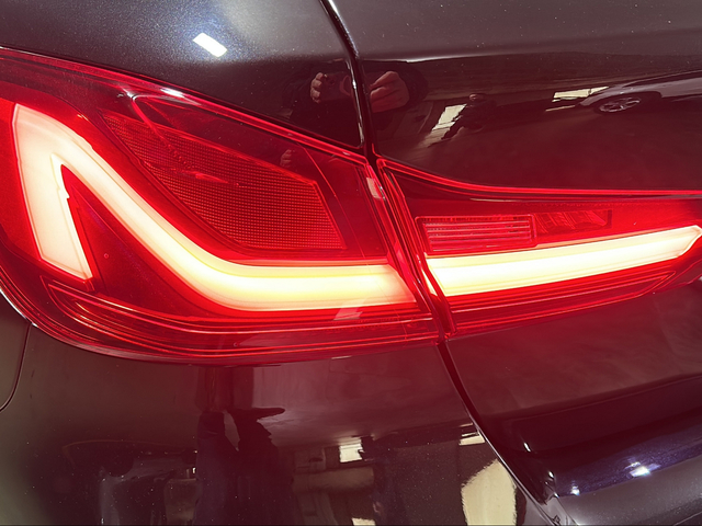 BMW Serie 1 118d color Negro. Año 2024. 110KW(150CV). Diésel. En concesionario San Pablo Motor | Su Eminencia de Sevilla