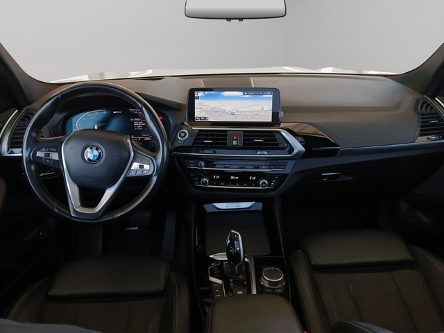 BMW X3 xDrive30e color Blanco. Año 2021. 215KW(292CV). Híbrido Electro/Gasolina. En concesionario GANDIA Automoviles Fersan, S.A. de Valencia