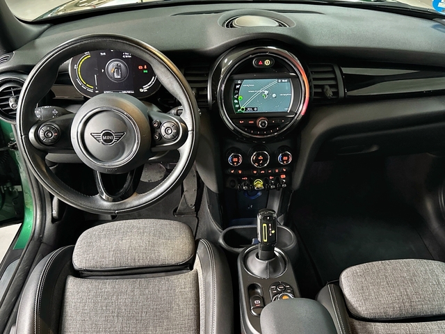 fotoG 6 del MINI MINI 3 Puertas Cooper SE 135 kW (184 CV) 184cv Eléctrico del 2021 en Asturias