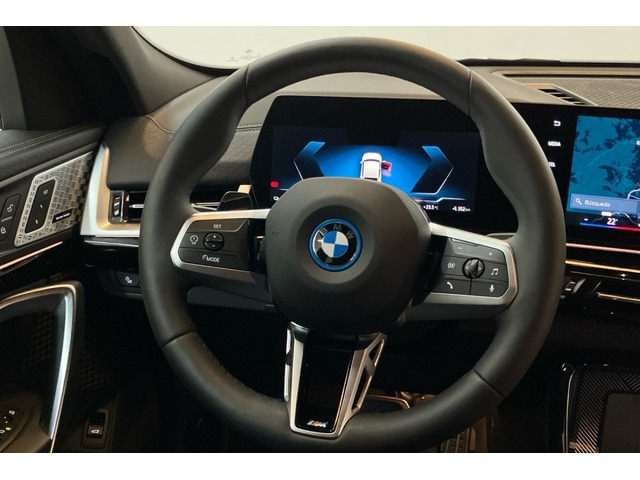 BMW iX2 xDrive30 color Blanco. Año 2025. 230KW(313CV). Eléctrico. En concesionario Proa Premium Palma de Baleares