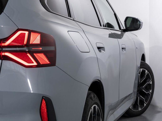 BMW X3 xDrive20d color Gris. Año 2025. 145KW(197CV). Diésel. En concesionario Oliva Motor Girona de Girona