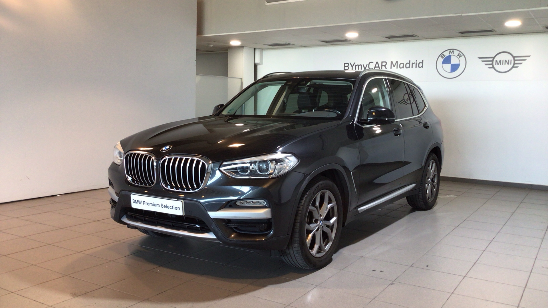 BMW X3 xDrive20d color Gris. Año 2019. 140KW(190CV). Diésel. En concesionario BYmyCAR Madrid - Alcalá de Madrid