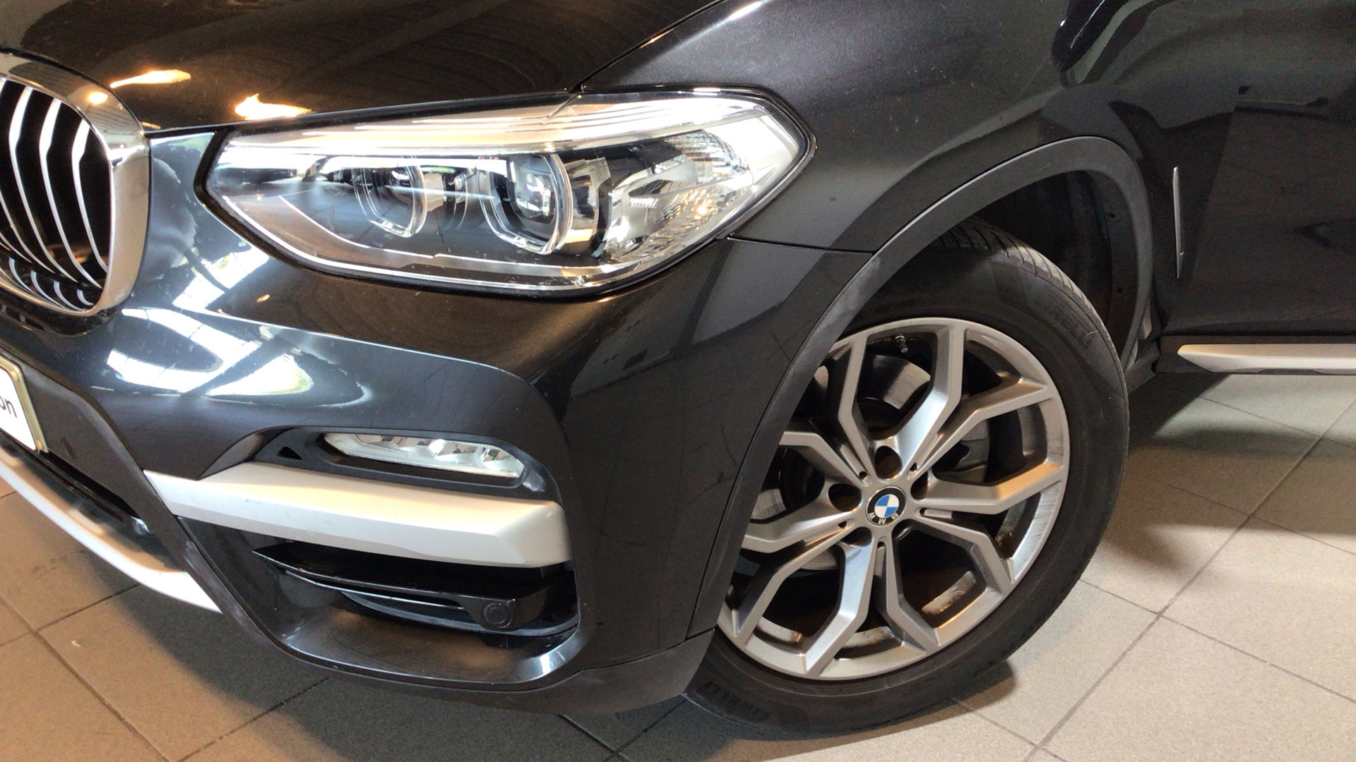 BMW X3 xDrive20d color Gris. Año 2019. 140KW(190CV). Diésel. En concesionario BYmyCAR Madrid - Alcalá de Madrid