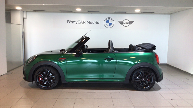 fotoG 2 del MINI MINI Cabrio John Cooper Works 170 kW (231 CV) 231cv Gasolina del 2024 en Madrid