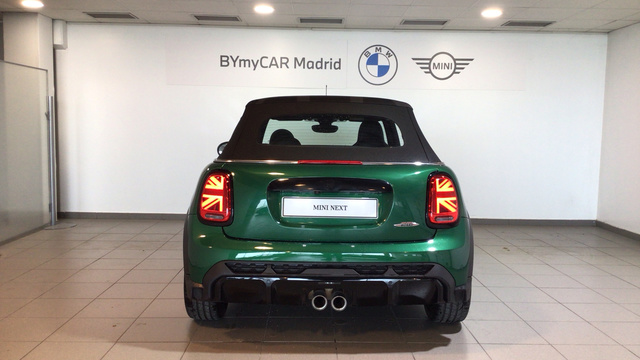 fotoG 4 del MINI MINI Cabrio John Cooper Works 170 kW (231 CV) 231cv Gasolina del 2024 en Madrid
