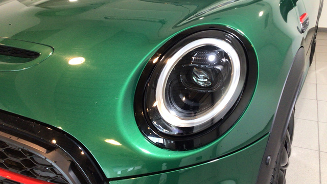 fotoG 16 del MINI MINI Cabrio John Cooper Works 170 kW (231 CV) 231cv Gasolina del 2024 en Madrid