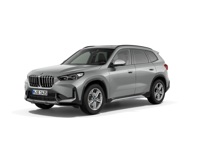 BMW X1 sDrive18d color Gris Plata. Año 2024. 110KW(150CV). Diésel. En concesionario Movilnorte El Carralero de Madrid